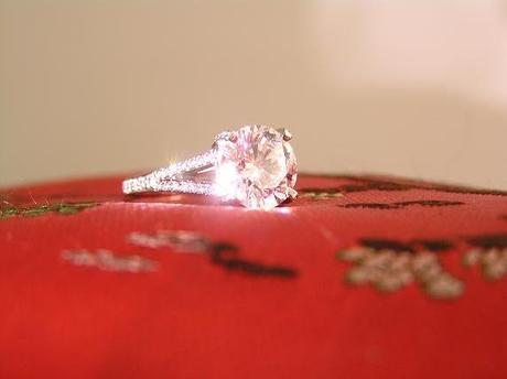 Ravishing Round Brilliant Engagement Ring