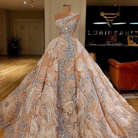 Fabrics make a difference beautiful wedding gowns