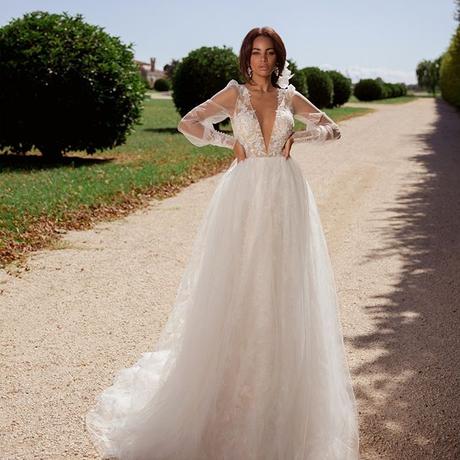 Fabrics make a difference beautiful wedding gowns