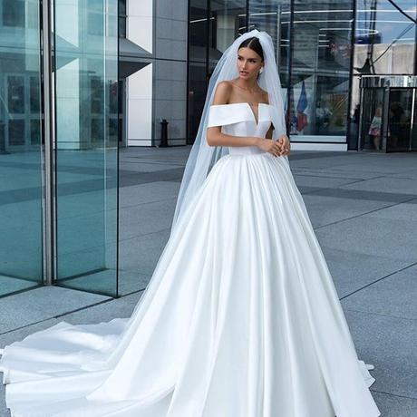 Fabrics make a difference beautiful wedding gowns