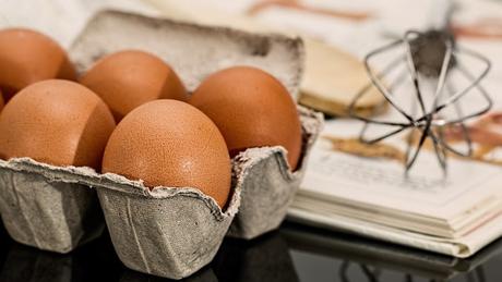 Image: Eggs and Cookbook, by Steve Buissinne on Pixabay