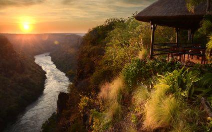 Discover the Victoria Falls and its Many Attractions