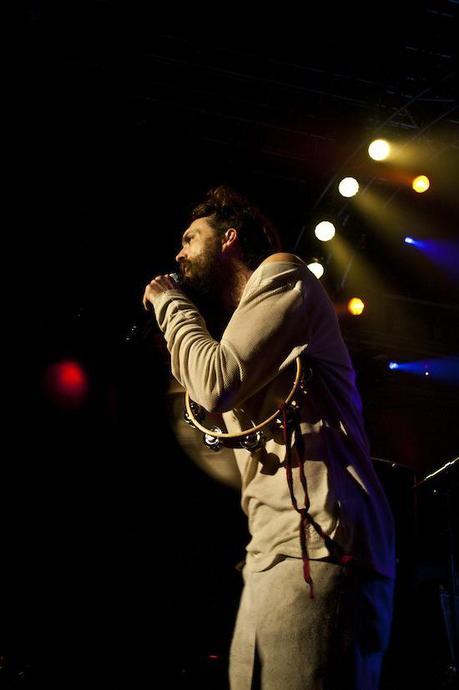 edward sharpe 10 EDWARD SHARPE AND THE MAGNETIC ZEROS SECOND NIGHT AT ROSELAND [PHOTOS]