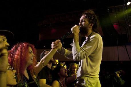 edward sharpe 16 EDWARD SHARPE AND THE MAGNETIC ZEROS SECOND NIGHT AT ROSELAND [PHOTOS]