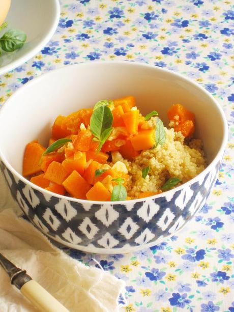 {Healthy Flavorful Food} Garlicky Squash Buttery Quinoa Salad