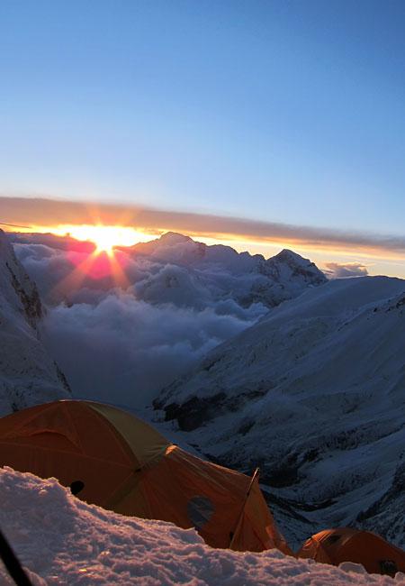 Everest 2012: Lots Of Summits Amidst Good Weather