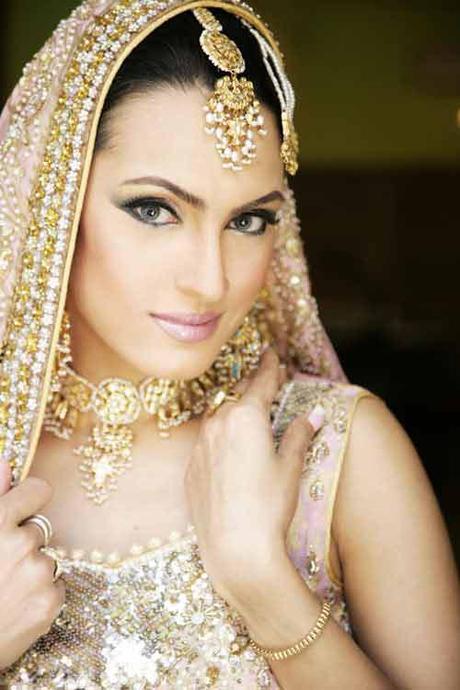 Model Nadia Hussain Profile a Beauteous Pakistani Model