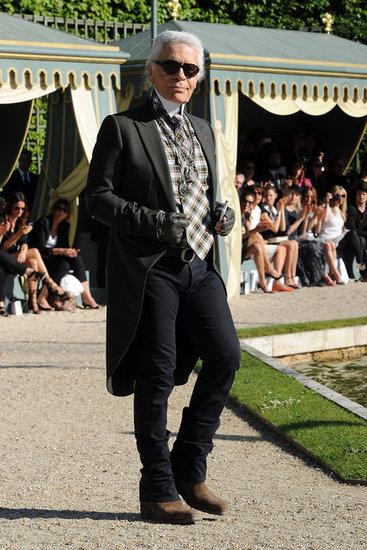 What Fashion Designers Wear: Karl lagerfeld
(another example of the designers exquisite taste)
xoxo LLM