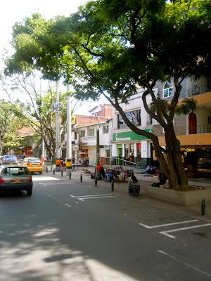 medellín by foot, bus, & metrocable