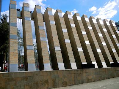 medellín by foot, bus, & metrocable