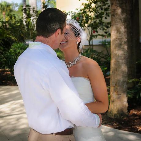 THE GROOM'S FIRST LOOK AT HIS LOVELY BRIDE