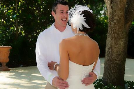 THE GROOM'S FIRST LOOK AT HIS LOVELY BRIDE