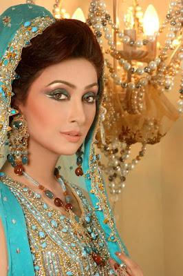 Pakistani Bridal Makeup And Dresses Collection 2012