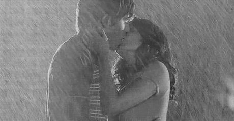 Kissing in the rain … (animated gif)