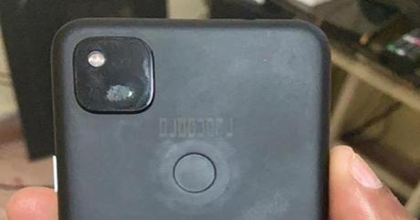Google Pixel 4A Smartphone Lit Up on Live Photos, It Has Only One Camera on the Back