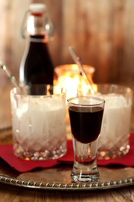 Homemade Coffee Liqueur (Copycat Kahlua)