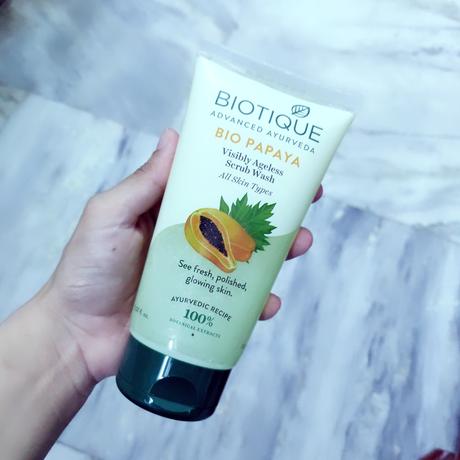 Biotique Papaya visibly ageless scrub wash