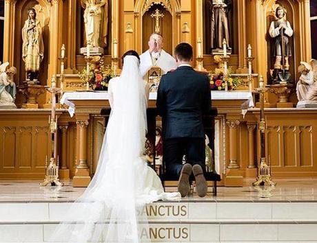 catholic wedding vows bride and groom at the wedding ceremony