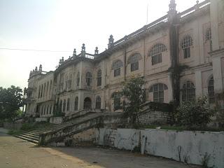 Hyderabad's Once Glorious Errum Manzil Palace In Danger