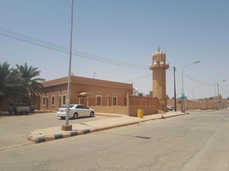 Backpacking in Saudi Arabia: Touring The Walled Mud City of Shaqra Backpacking in Saudi Arabia: Touring The Walled Mud City of Shaqra