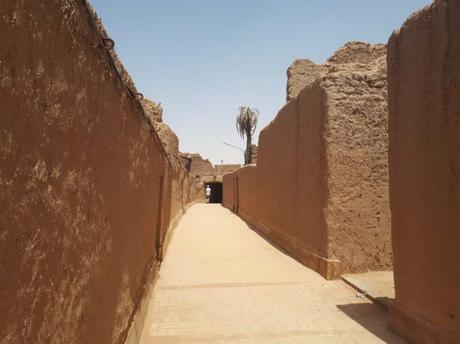 Backpacking in Saudi Arabia: Touring The Walled Mud City of Shaqra Backpacking in Saudi Arabia: Touring The Walled Mud City of Shaqra