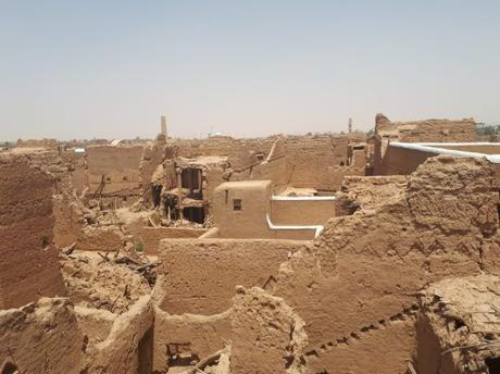 Backpacking in Saudi Arabia: Touring The Walled Mud City of Shaqra Backpacking in Saudi Arabia: Touring The Walled Mud City of Shaqra