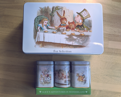 New English Teas – Alice in Wonderland gift bundle review