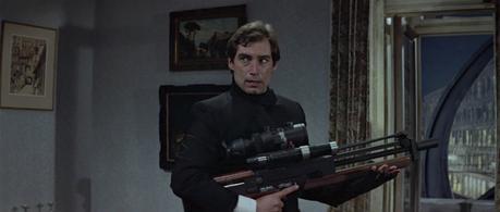 Timothy Dalton’s Shawl-Collar Dinner Jacket in The Living Daylights Timothy Dalton’s Shawl-Collar Dinner Jacket in The Living Daylights