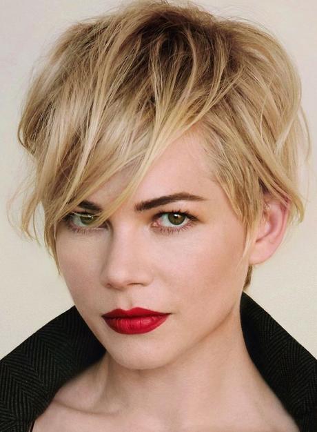 40 Fascinating Short Haircuts for Time Undefined