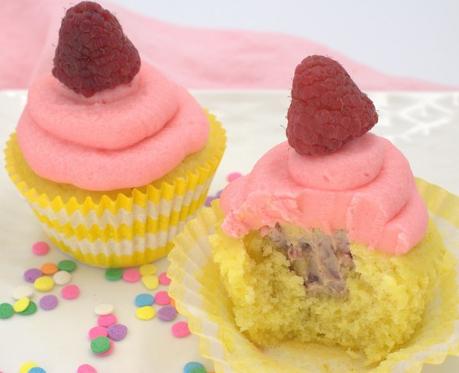 Lemon and Raspberry Mascarpone Cupcakes #SpringSweetsWeek Lemon and Raspberry Mascarpone Cupcakes #SpringSweetsWeek