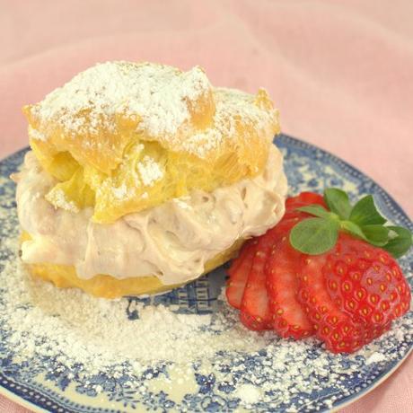 6-Ingredient Mango-Coconut Bundt Cake #SpringSweetsWeek 6-Ingredient Mango-Coconut Bundt Cake #SpringSweetsWeek