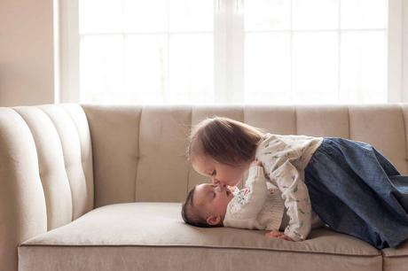 Home or studio newborn photo session.