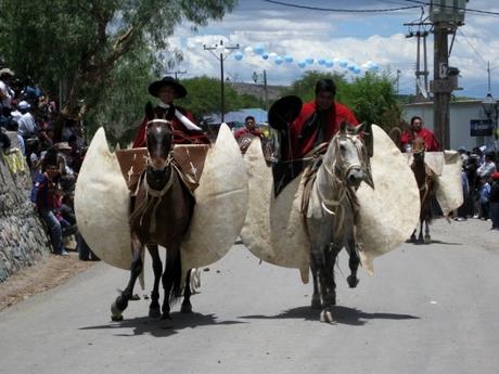 Enjoy Local Flavor With Enchanting Travels Festival Tours