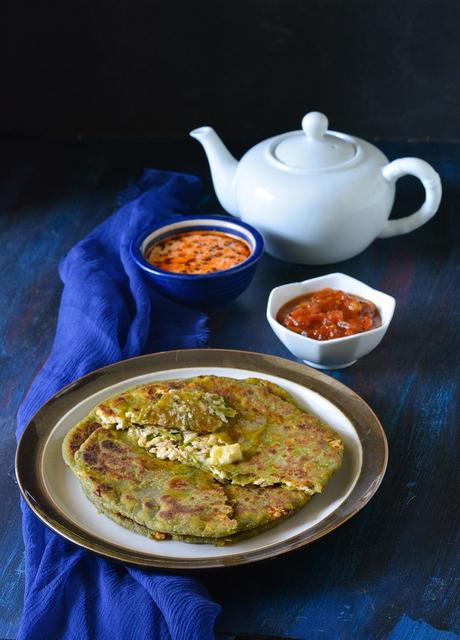 Palak Paneer Paratha Recipe, How To make Palak Paneer Paratha