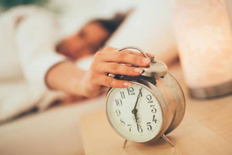 5 Unique Ways to Guarantee a Good Night’s Rest Snooze Button and Set Alarm