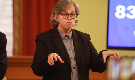 American Sign Language Interpreters Becoming More Valuable During Pandemic