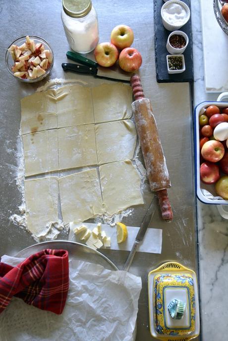 fresh apple cinnamon hand pies