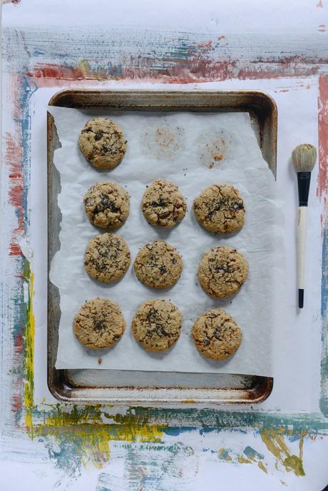 Almond Flour Chocolate Chip Cookies (Gluten-Free)