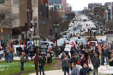 Right-Wingers Pose Danger With Their Shutdown Protests