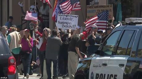 Right-Wingers Pose Danger With Their Shutdown Protests