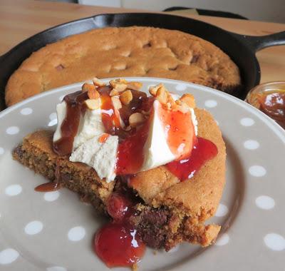 Peanut Butter Chocolate Chunk Cookie Sundae Pie