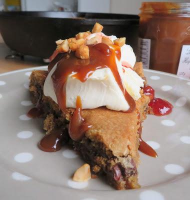 Peanut Butter Chocolate Chunk Cookie Sundae Pie