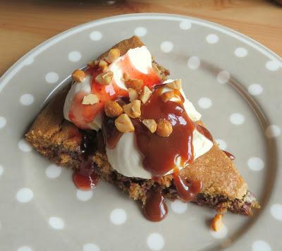 Peanut Butter Chocolate Chunk Cookie Sundae Pie