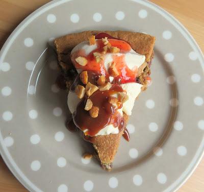 Peanut Butter Chocolate Chunk Cookie Sundae Pie