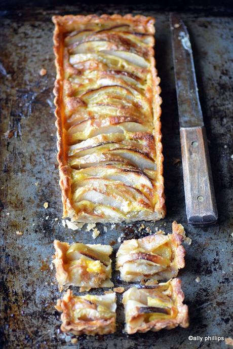 easy apple custard tart