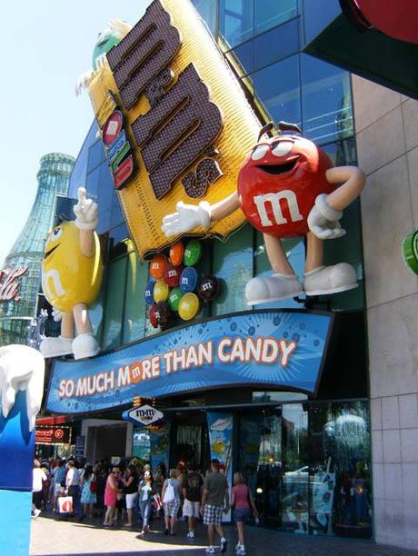 How to Party in Las Vegas If You’re Under 21