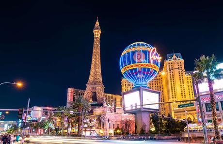 How to Party in Las Vegas If You’re Under 21 How to Party in Las Vegas If You’re Under 21