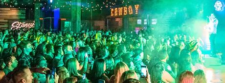 How to Party in Las Vegas If You’re Under 21 How to Party in Las Vegas If You’re Under 21