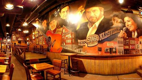 15 Honky-Tonk Bars With Live Music in Nashville