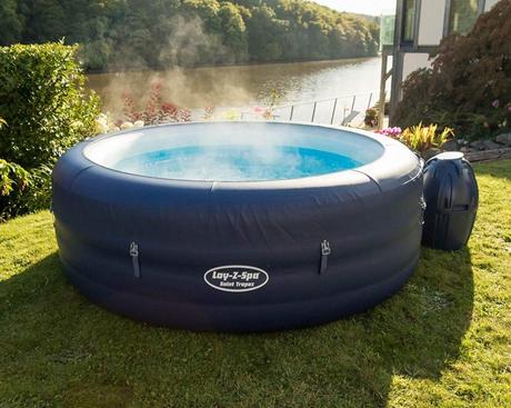 Inflatable-Hot-Tub-UK
